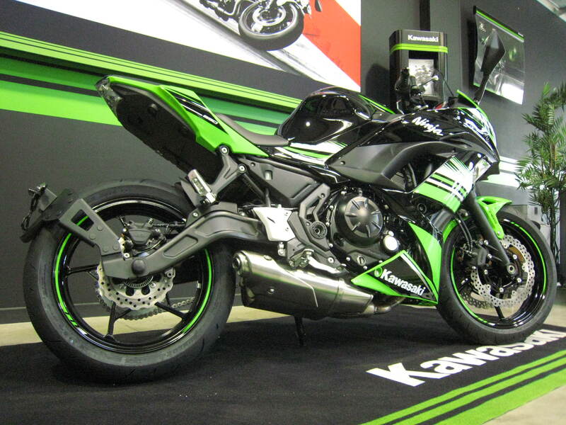 ACCESS DESIGN ''Wheel Fitted'' License Plate Holder Black Kawasaki Z650