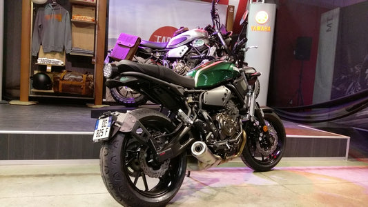 ACCESS DESIGN ''Wheel Fitted'' License Plate Holder Black Yamaha XSR700