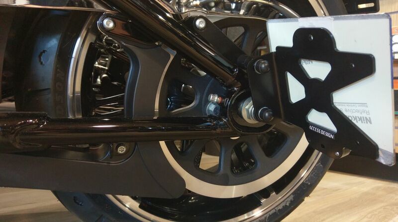 ACCESS DESIGN Side License Plate Holder Black Harley Davidson