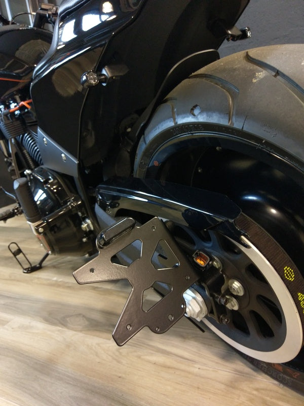 ACCESS DESIGN Side License Plate Holder Black Harley Davidson FXDR114