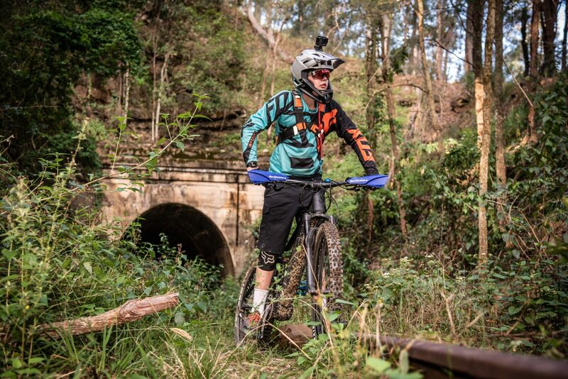 BARKBUSTERS Bicycle Handguards Kit - Blue