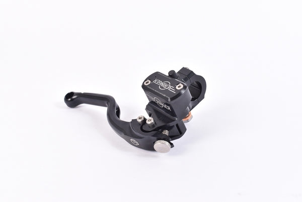 BERINGER AerotecÂ® Radial Brake Master Cylinder Ã˜17,5mm Integrated Reservoir Black (Type 2 Lever - 14cm) - 1026195