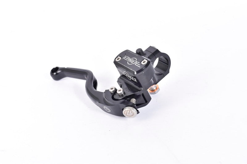 BERINGER AerotecÂ® Radial Brake Master Cylinder Ã˜17,5mm Integrated Reservoir Black (Type 2 Lever - 14cm) - 1026213