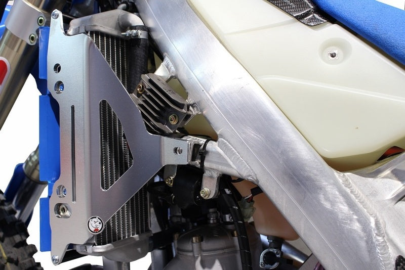 AXP Aluminium Radiator guard - TM
