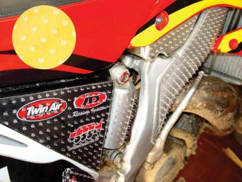 BLACKBIRD Non-Slip Adhesive 25x18cm Long Spikes Translucide