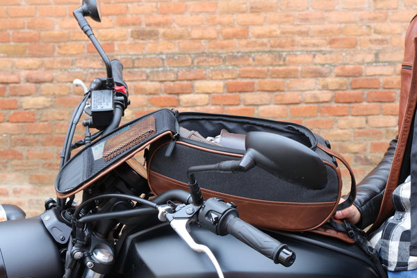 SHAD SR18 Cafe Racer Style Tank Bag 8L