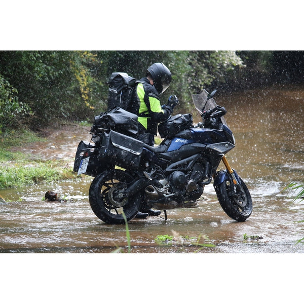 SHAD SW22 Waterproof Tank Bag Black 13L