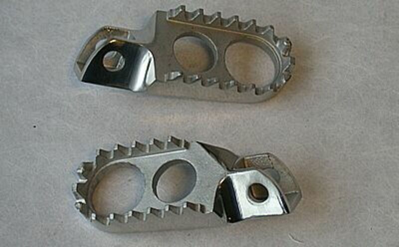 BIHR Footpegs Steel Honda CR125R/250R/500R