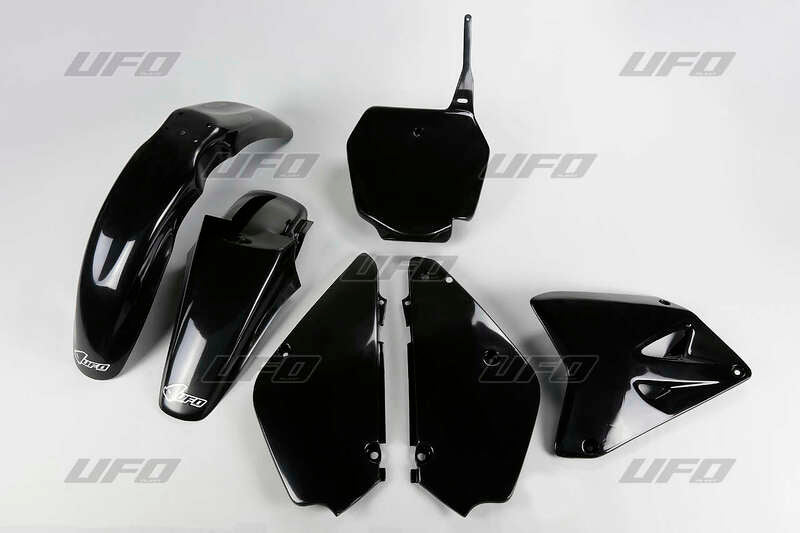 UFO Plastic Kit Black Suzuki RM85