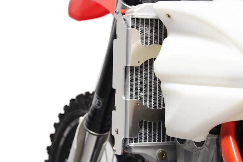 AXP Xtrem Radiator Guard HDPE - 1113728001